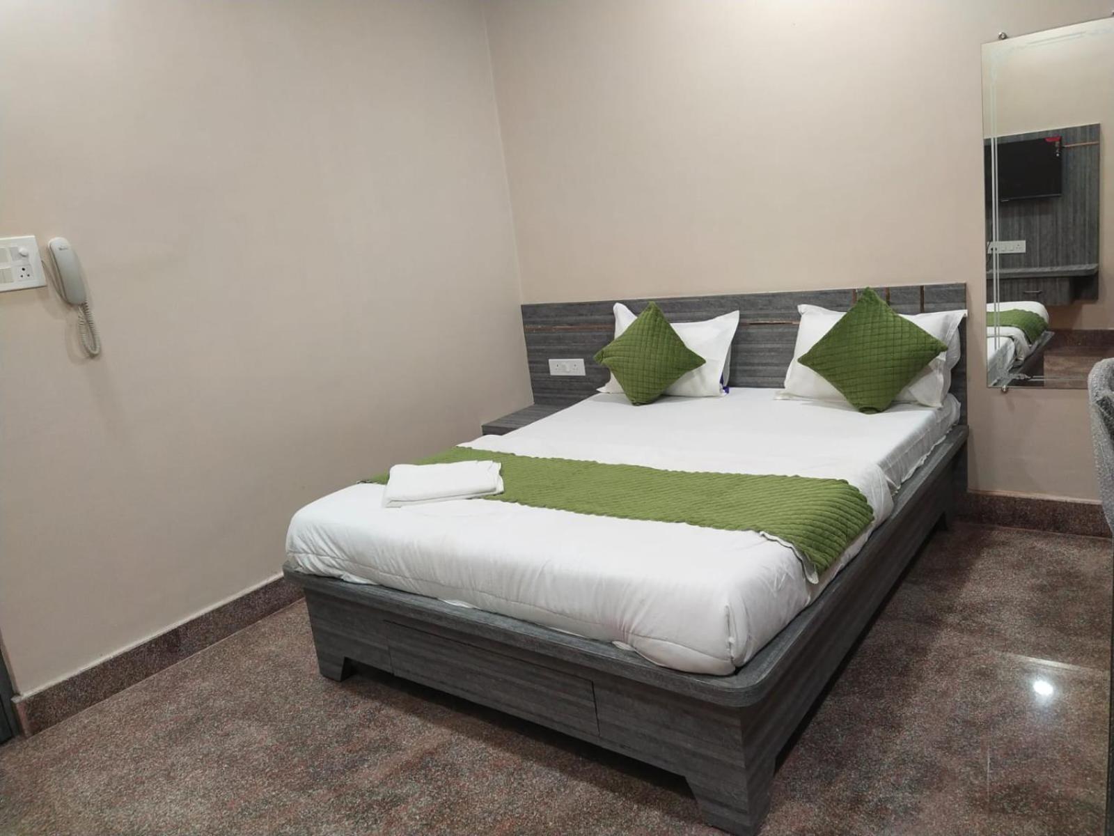 Hotel Utsav Palace Kanpur Exterior photo